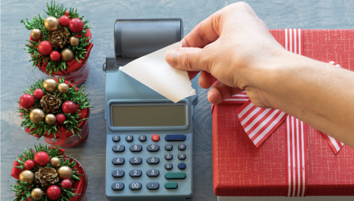 Try these 6 Budgeting Hacks to Save Money this Holiday Season